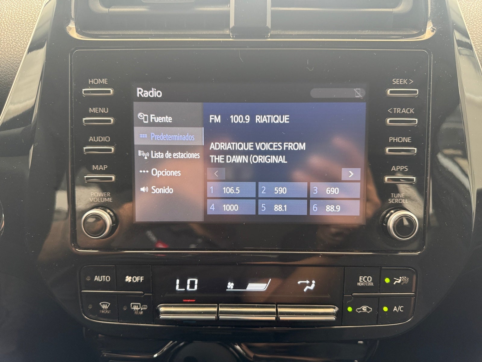 2021 Toyota PRIUS BASE BASE
