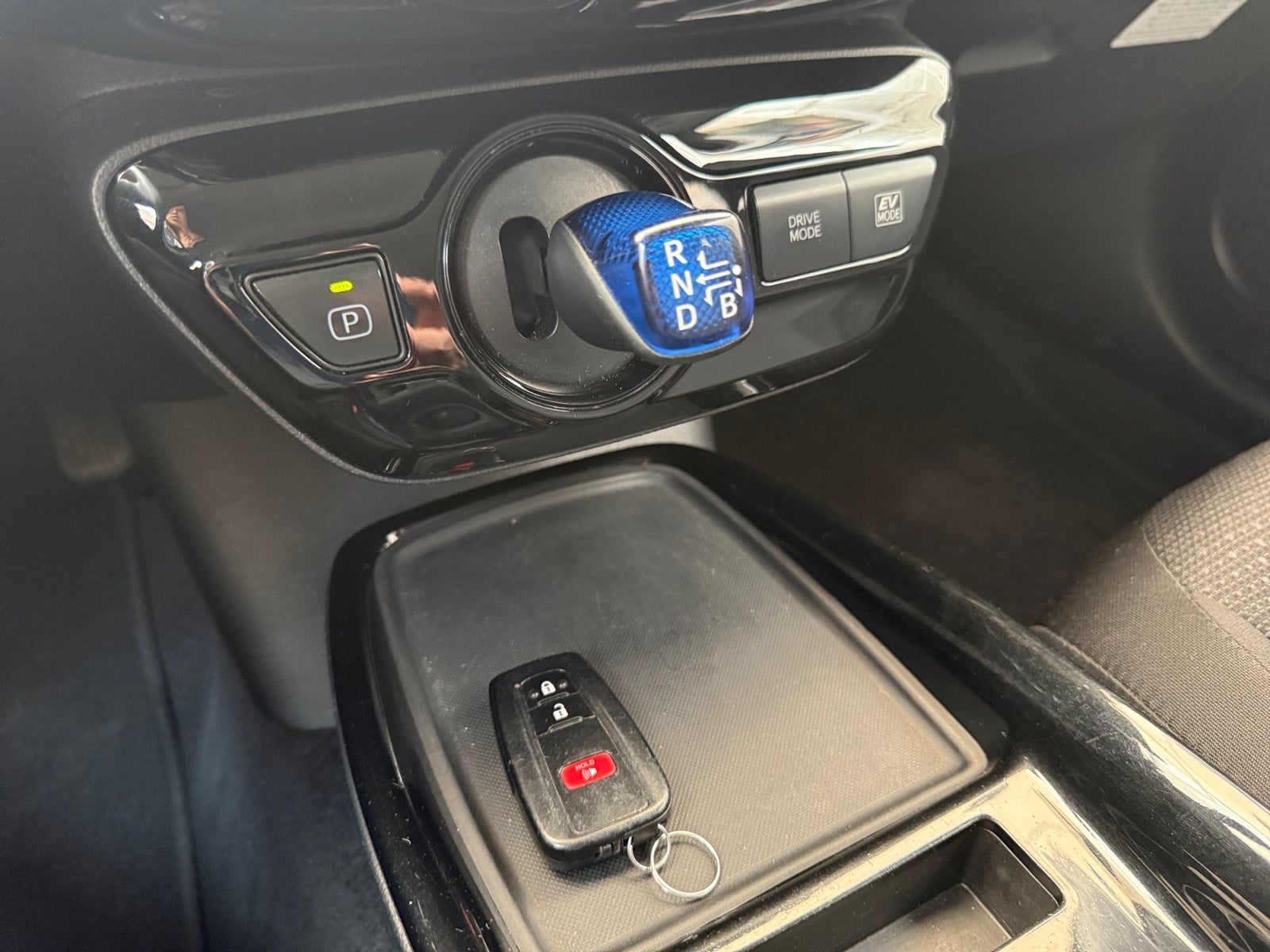 2021 Toyota PRIUS BASE BASE