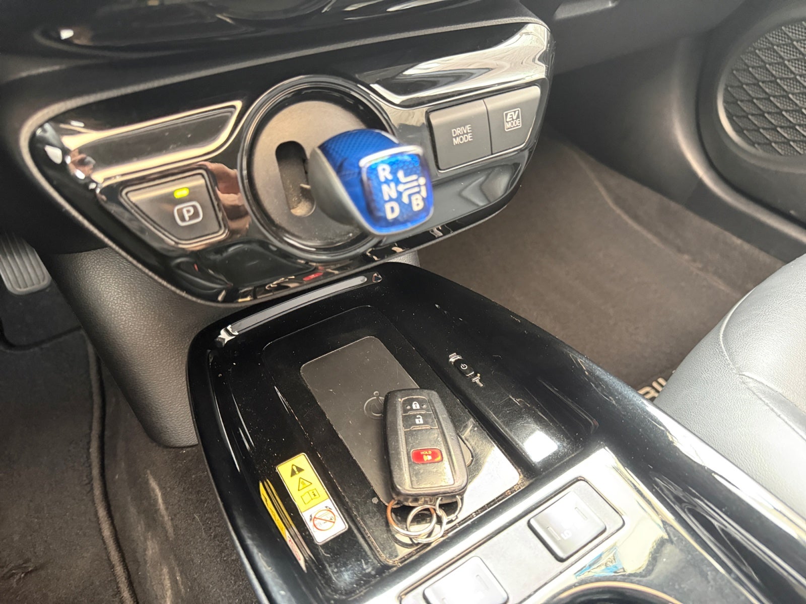2021 Toyota PRIUS BASE PREMIUM