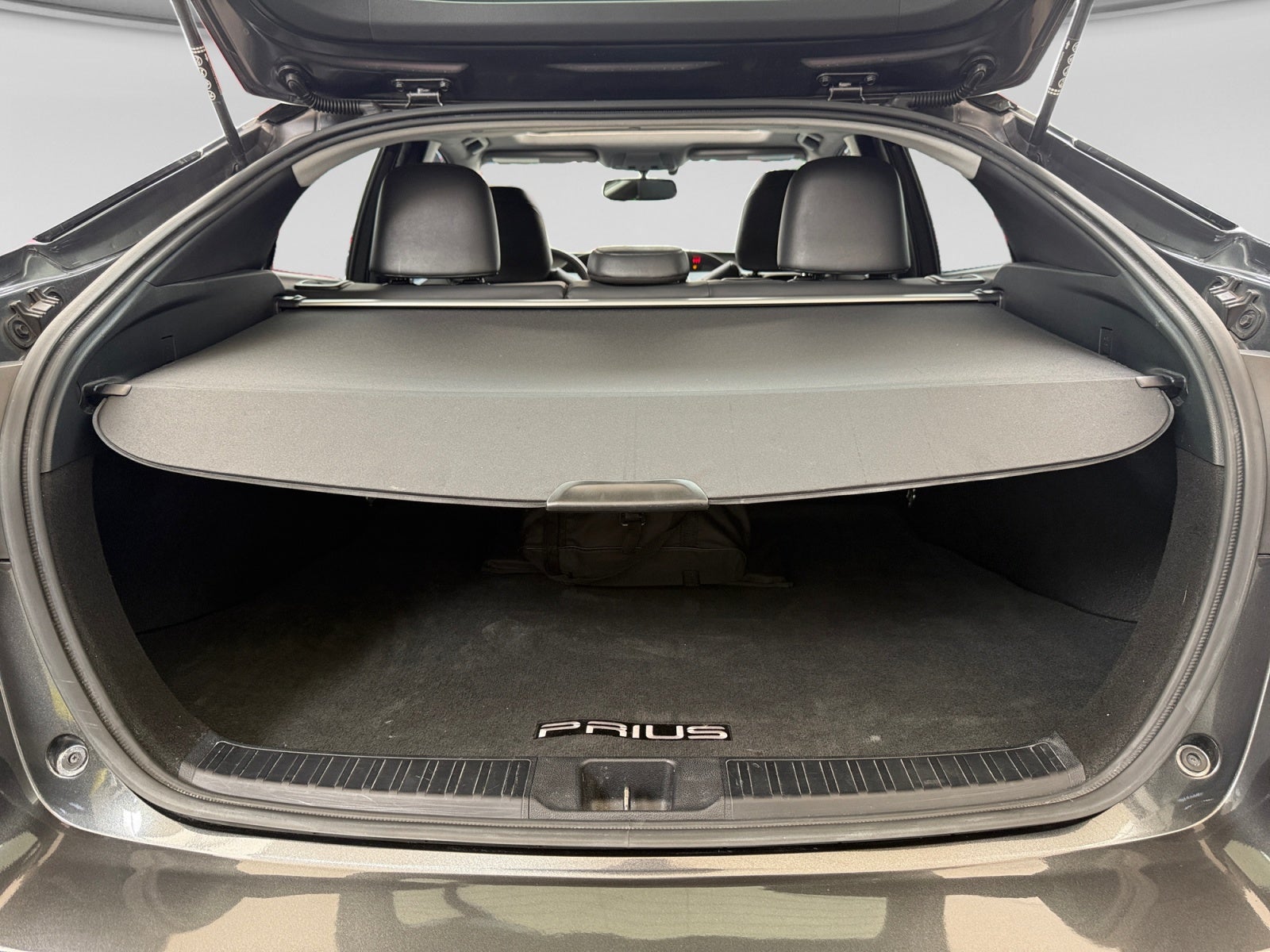2021 Toyota PRIUS BASE PREMIUM