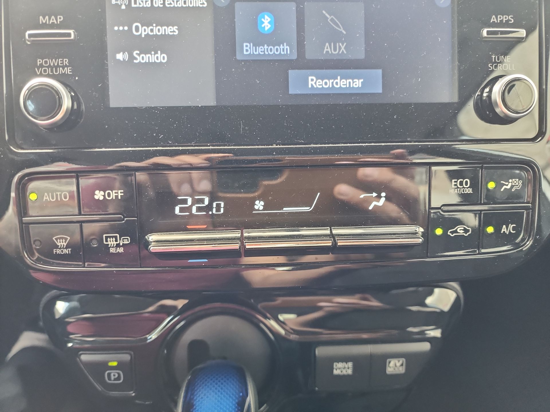 2020 Toyota PRIUS BASE