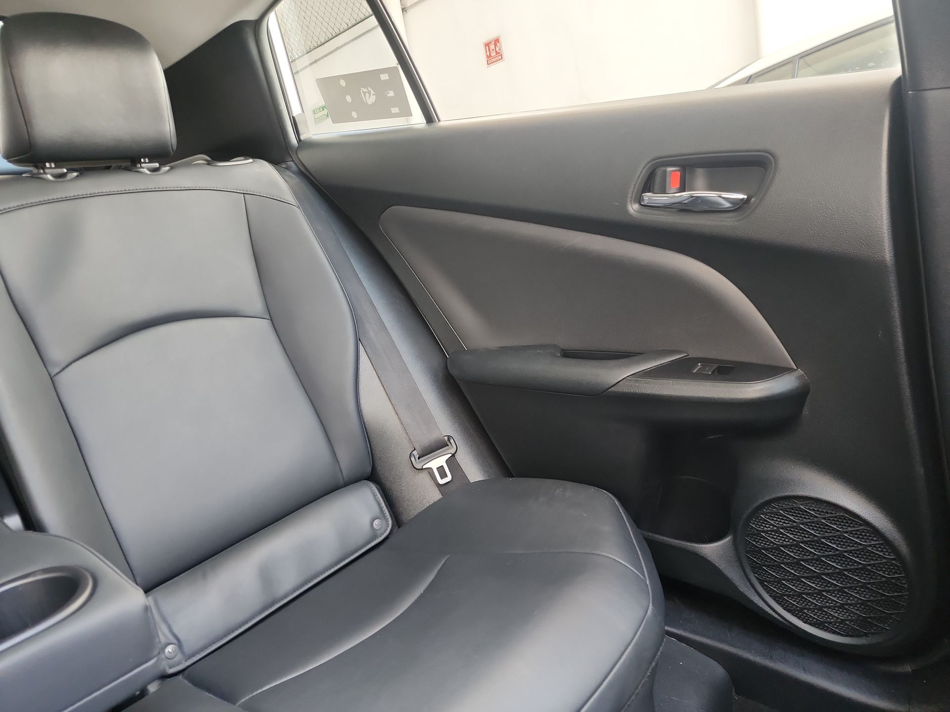 2020 Toyota PRIUS PREMIUM