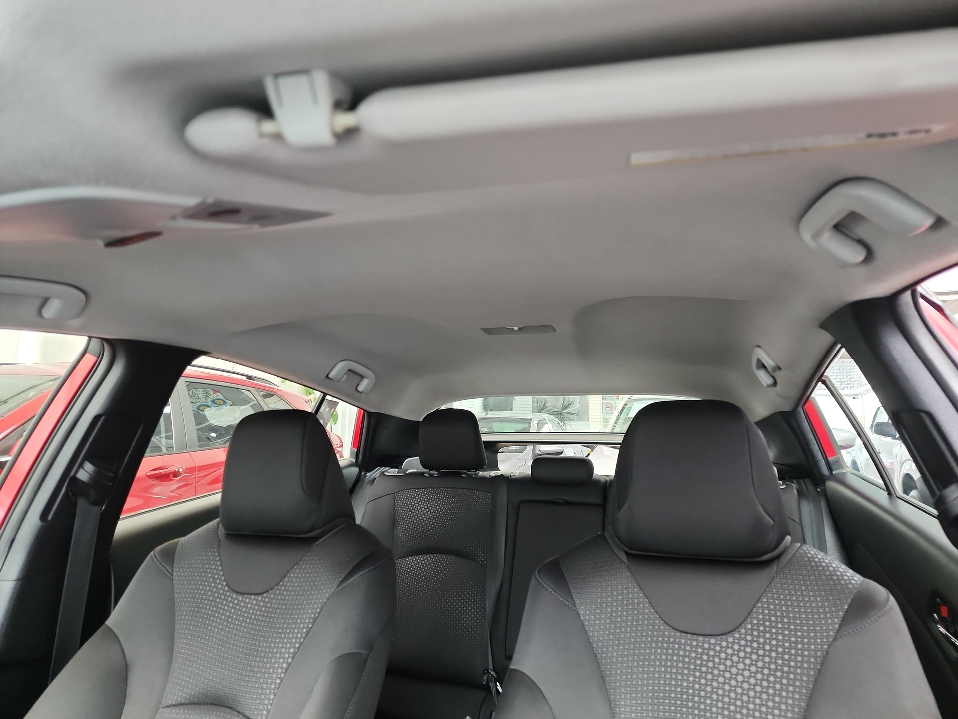 2020 Toyota PRIUS BASE