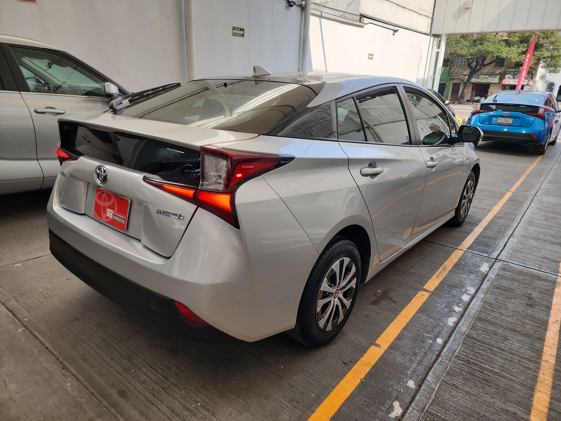 2020 Toyota PRIUS BASE BASE