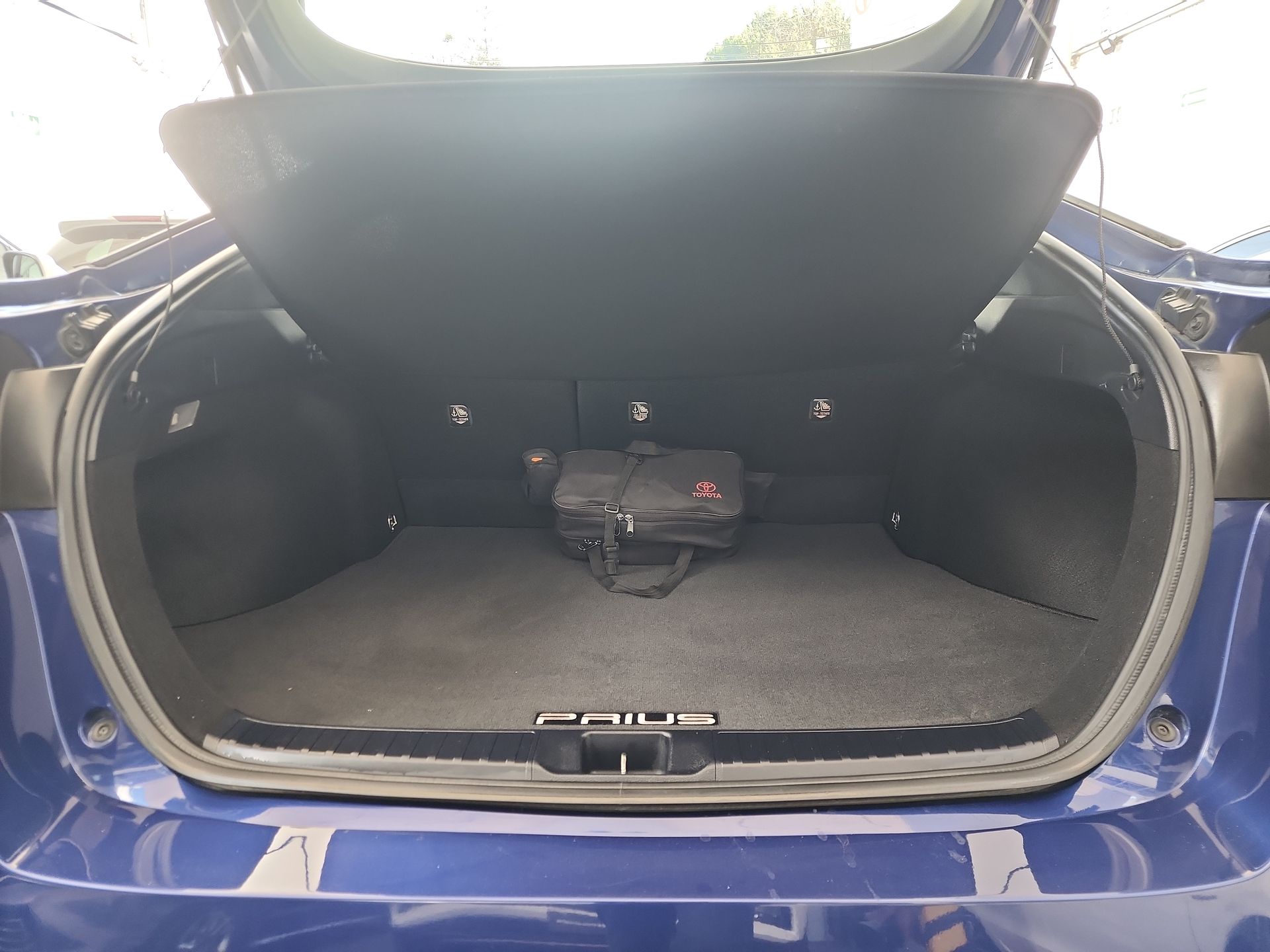 2016 Toyota PRIUS BASE CVT