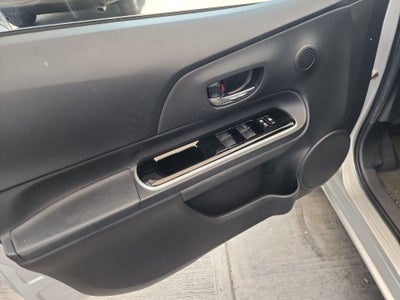 2019 Toyota PRIUS 1.5 HYBRID AUTO