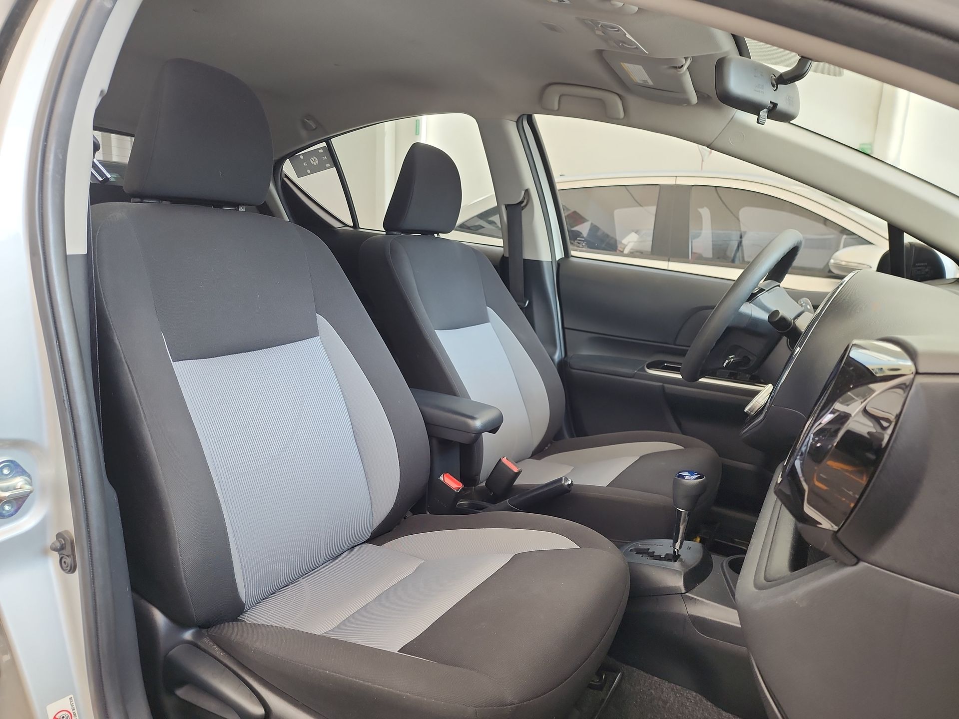 2019 Toyota PRIUS 1.5 HYBRID AUTO