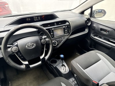 2020 Toyota PRIUS PRIUS C