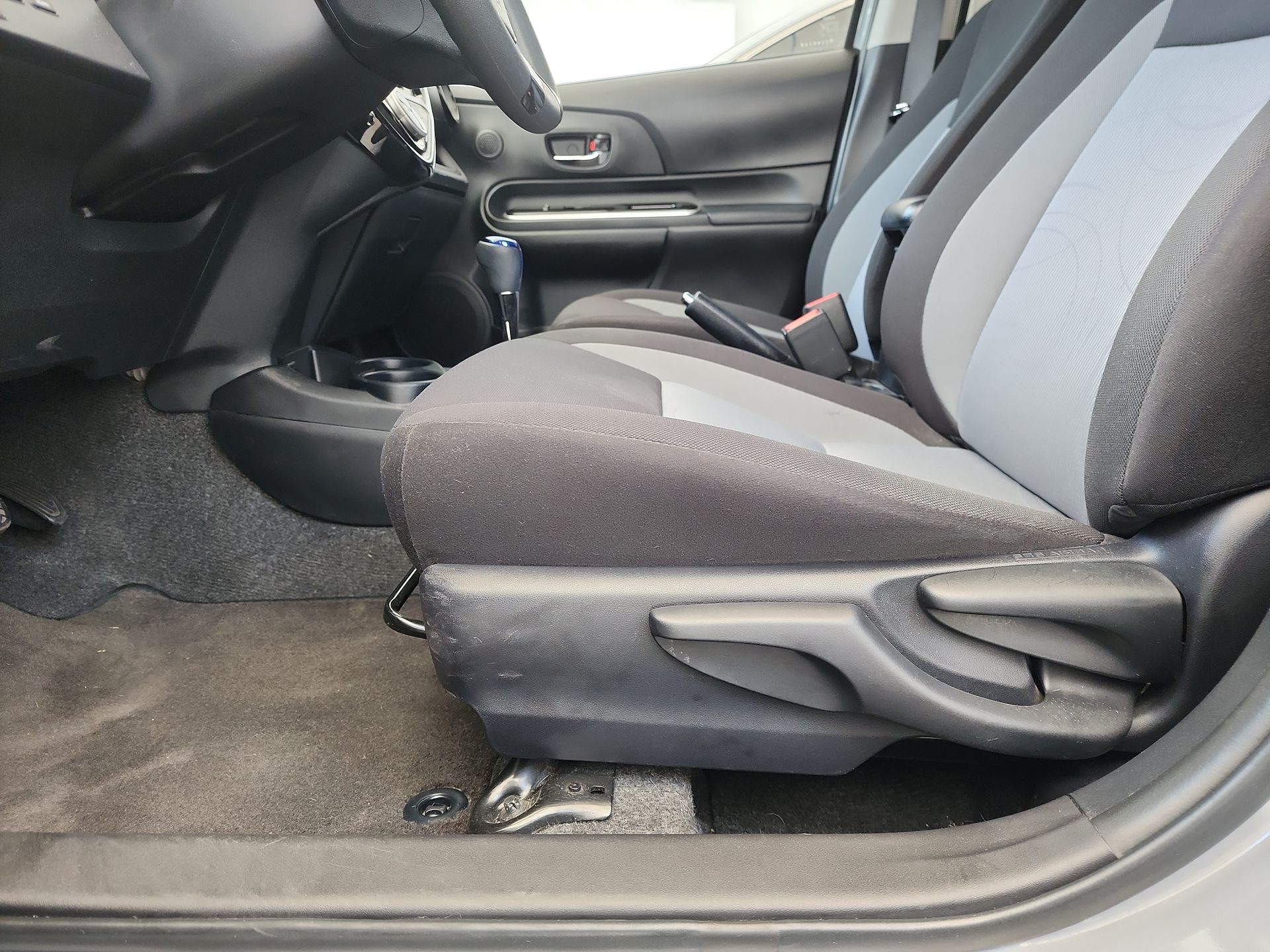 2021 Toyota PRIUS BASE PRIUS C
