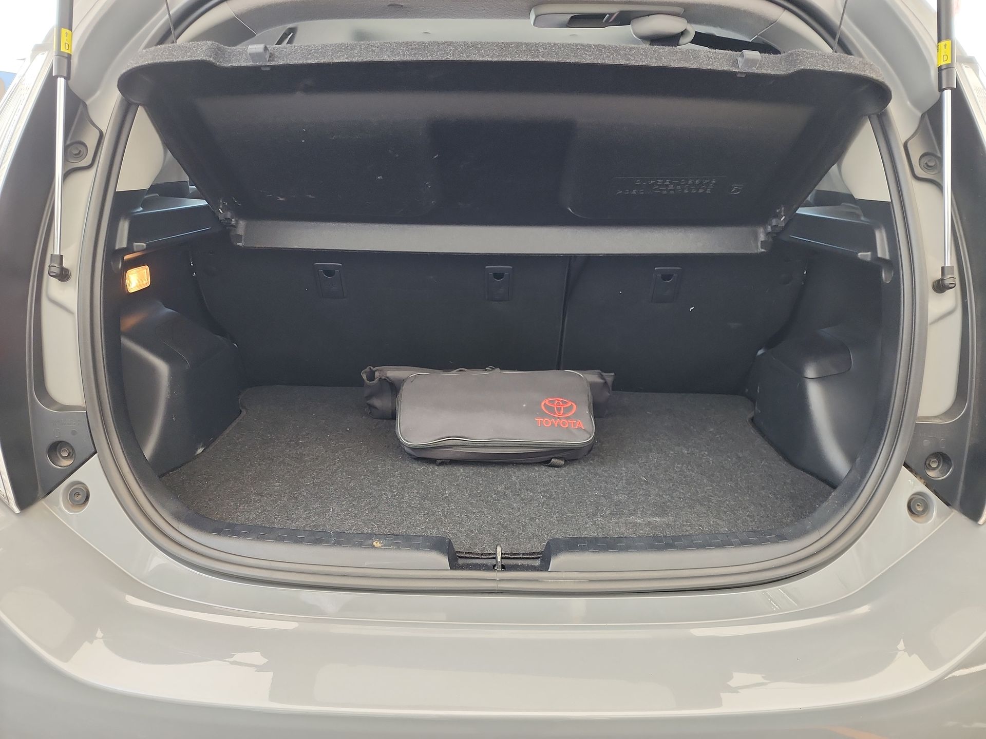 2021 Toyota PRIUS BASE PRIUS C