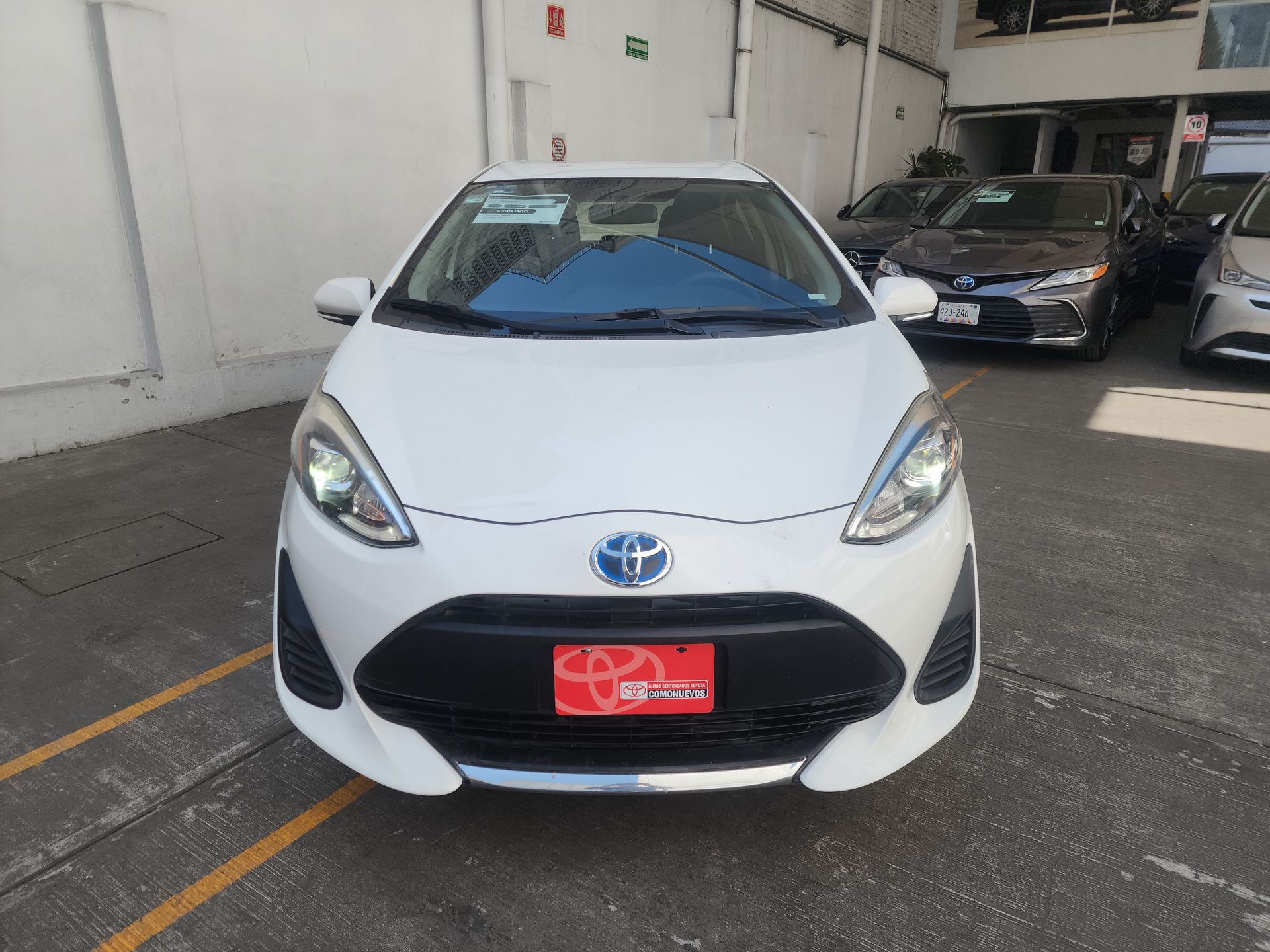 2021 Toyota PRIUS BASE