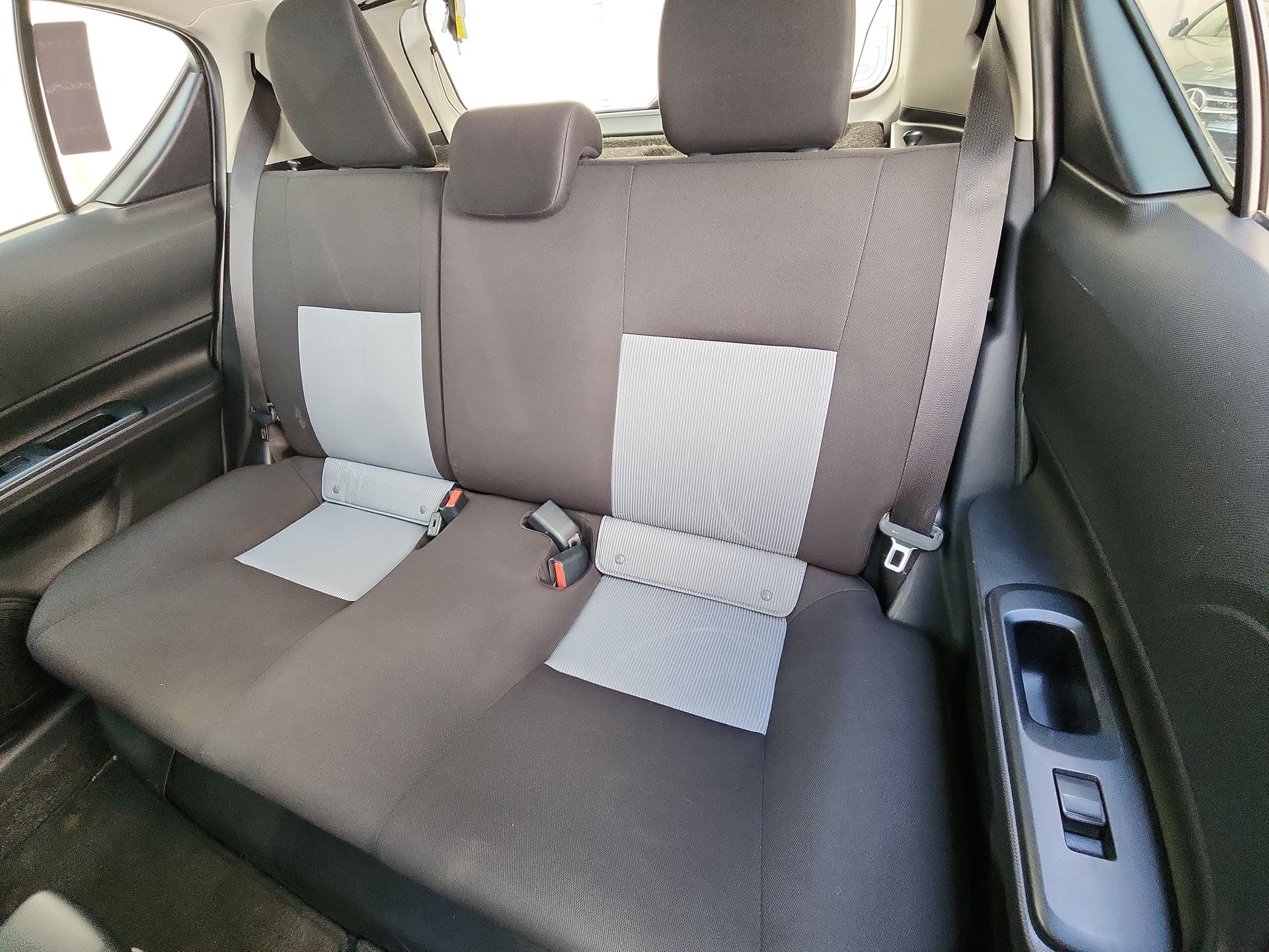 2021 Toyota PRIUS BASE