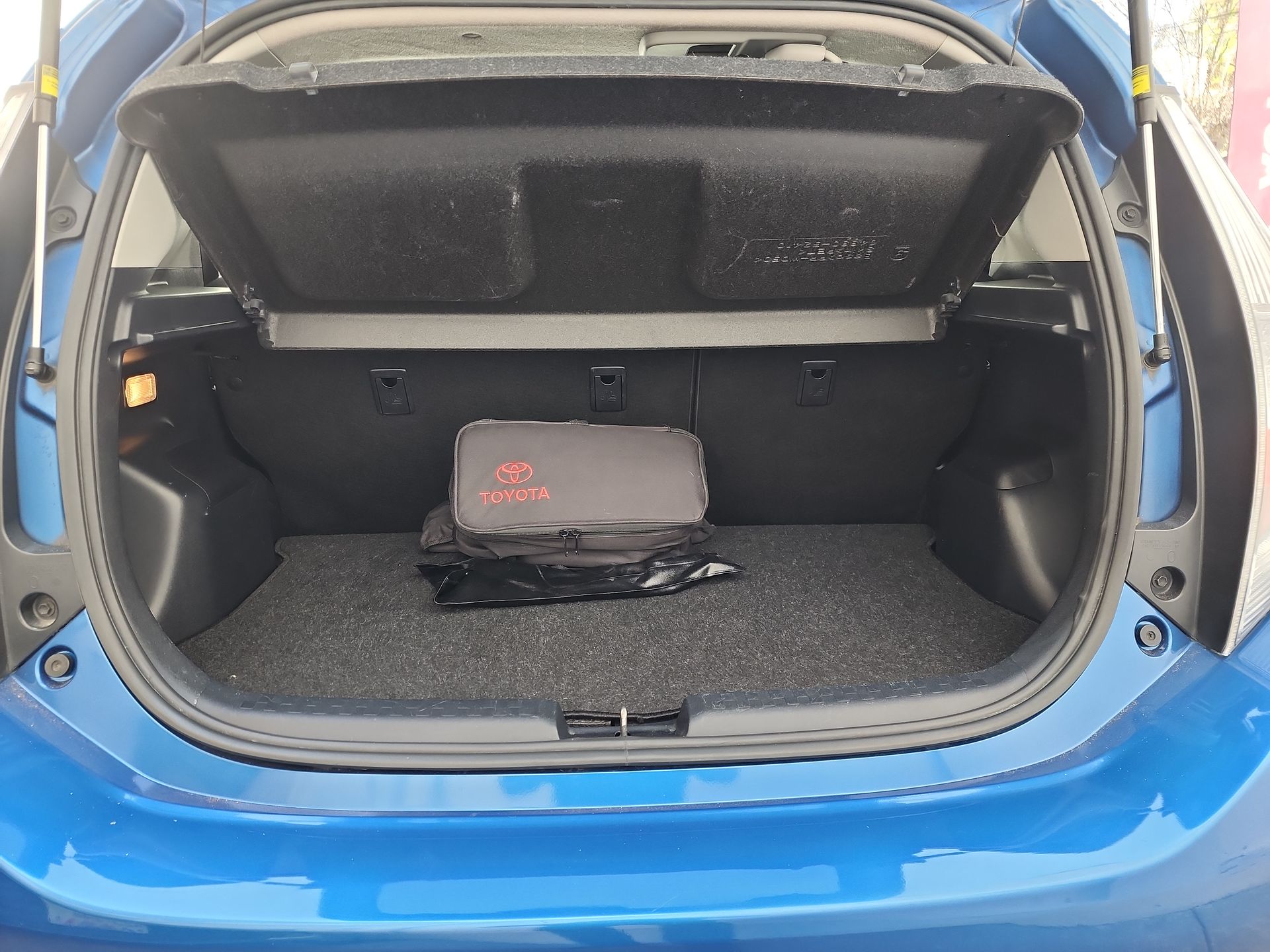 2020 Toyota PRIUS PRIUS C