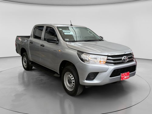 2026 Toyota HILUX D-CAB BASE