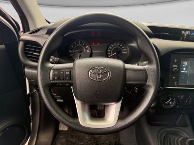 2026 Toyota HILUX D-CAB BASE
