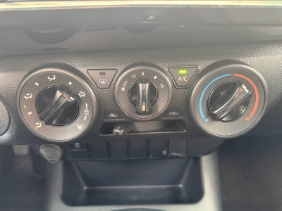 2026 Toyota HILUX D-CAB BASE