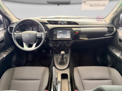 2026 Toyota HILUX D-CAB BASE