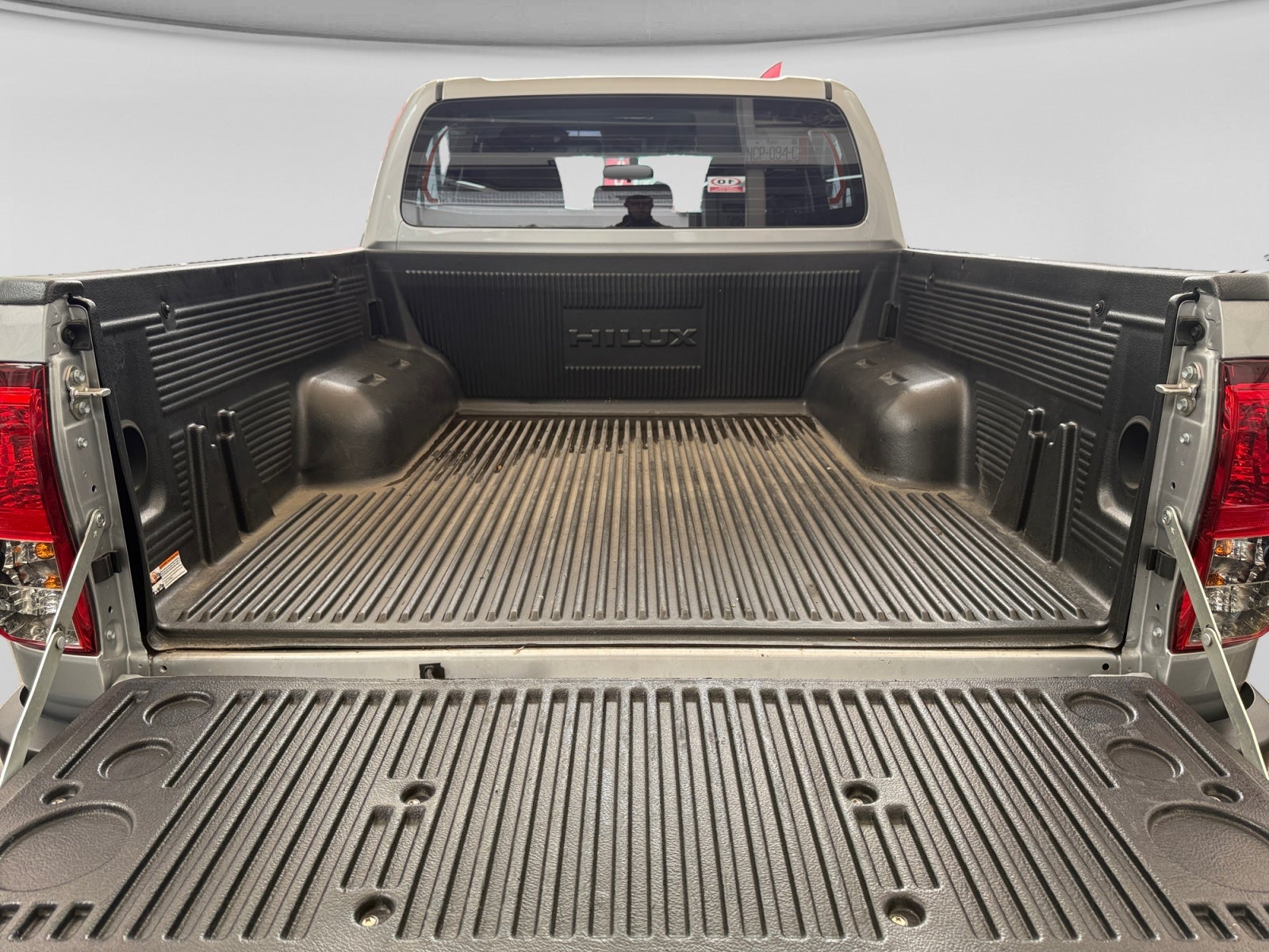 2026 Toyota HILUX D-CAB BASE