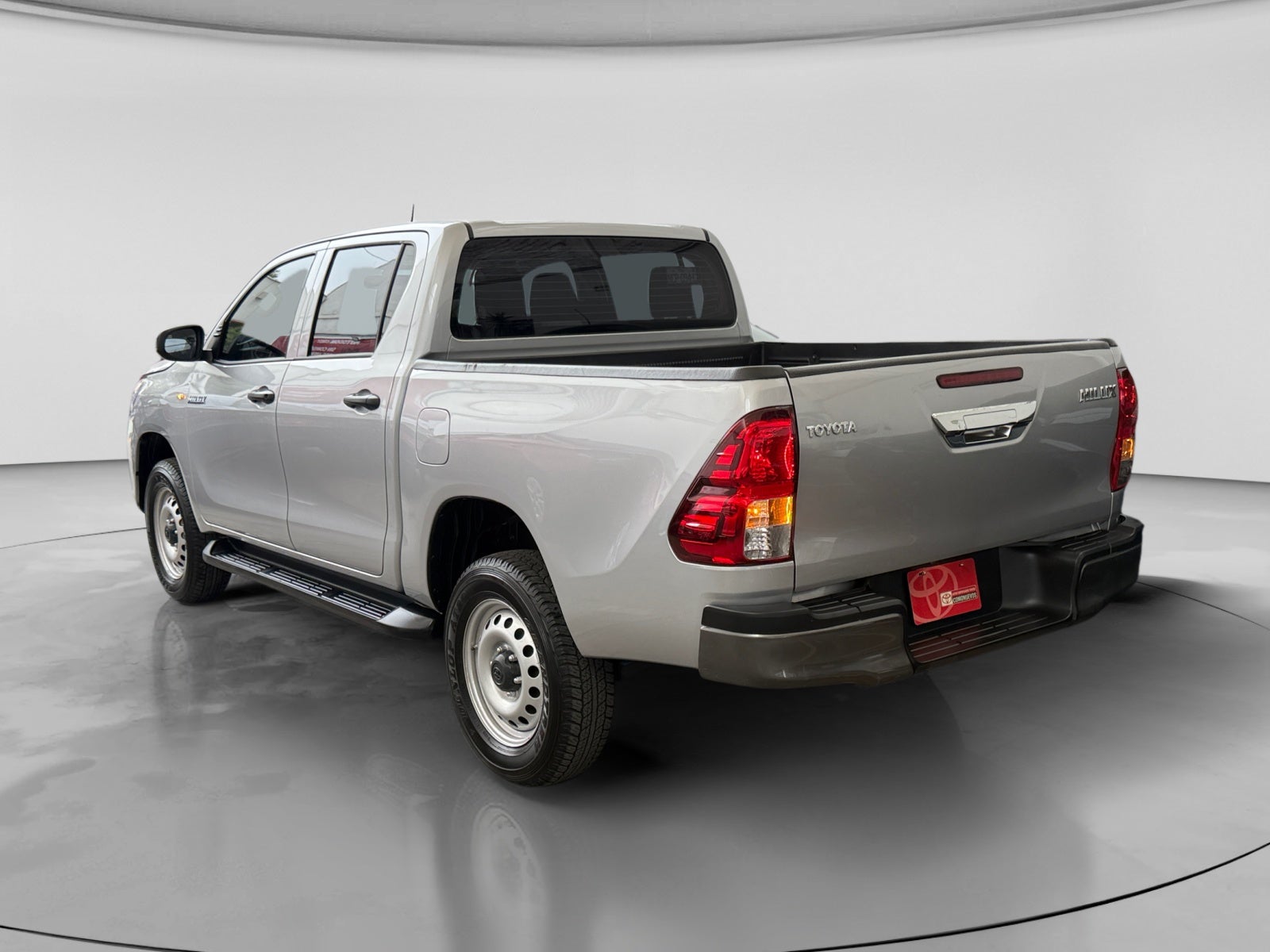 2026 Toyota HILUX D-CAB BASE