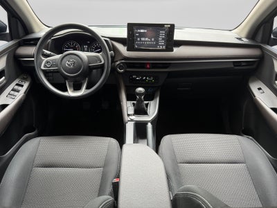 2024 Toyota YARIS S MT