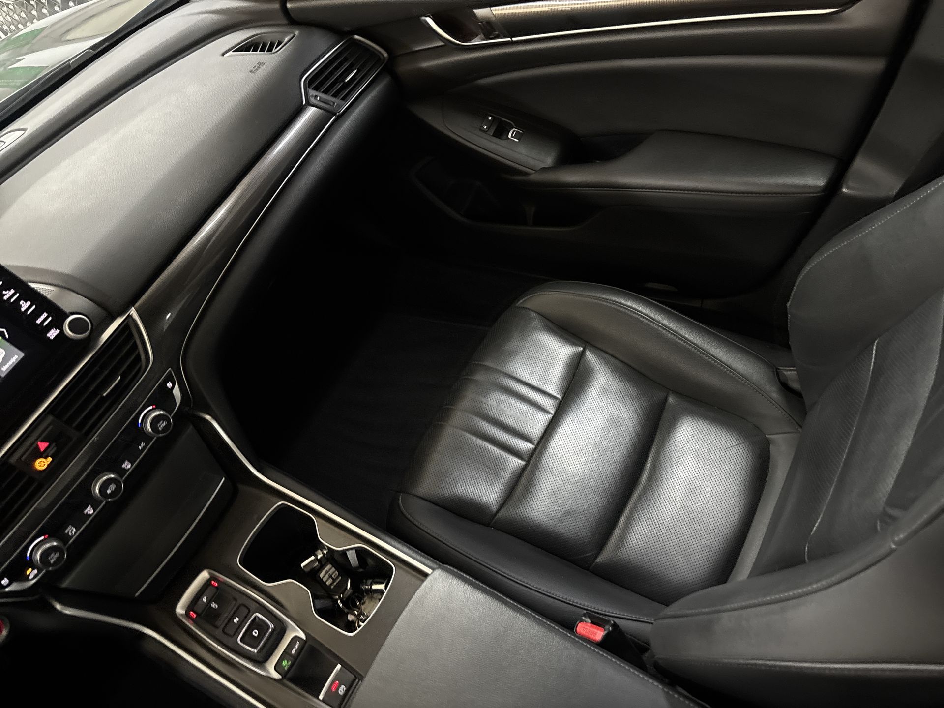 2022 Honda ACCORD TOURING