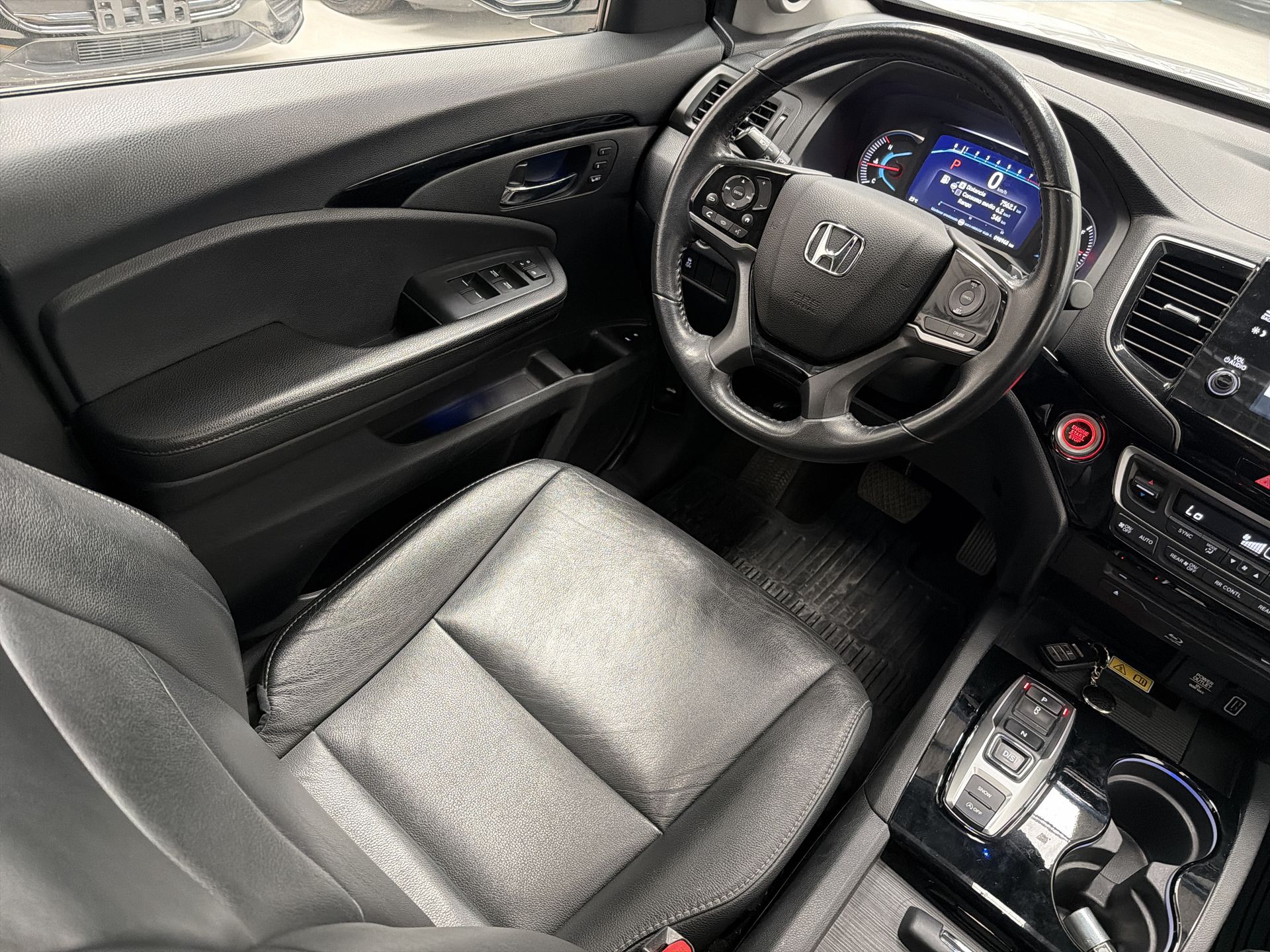 2022 Honda PILOT TOURING