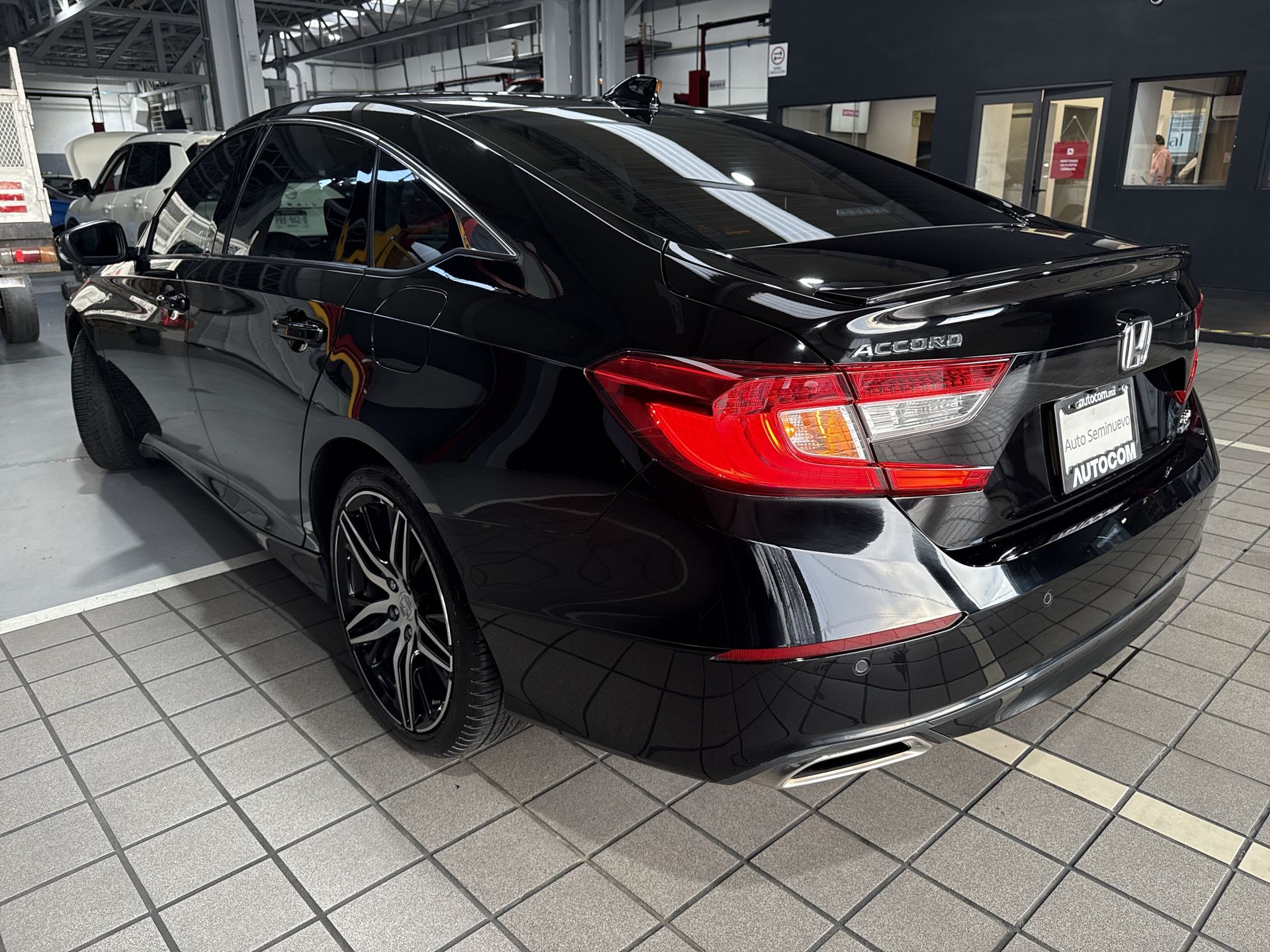 2022 Honda ACCORD TOURING