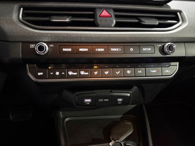 2024 Kia K3 EX AT