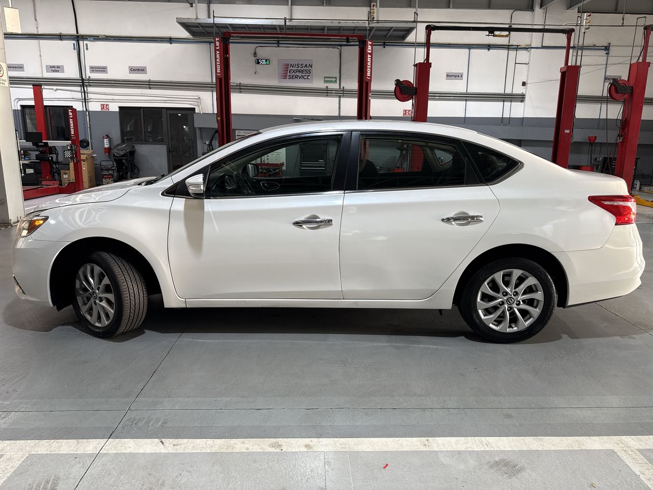 2017 Nissan SENTRA ADVANCE MT