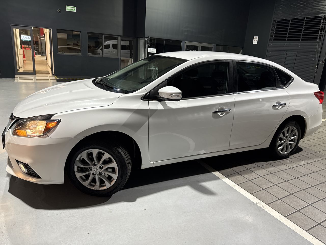 2017 Nissan SENTRA ADVANCE MT