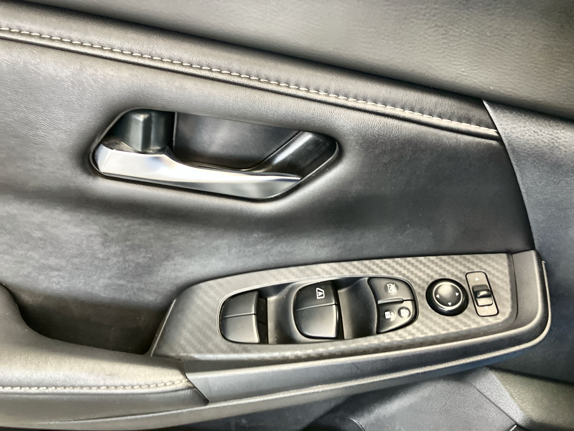 2023 Nissan SENTRA ADVANCE TM 23