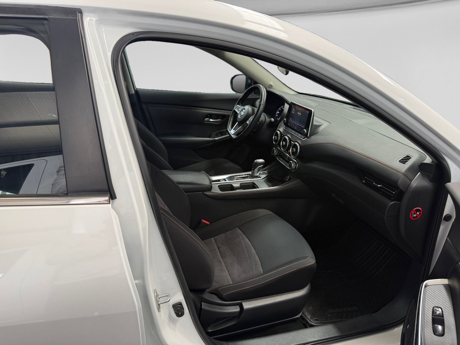 2022 Nissan SENTRA SR CVT
