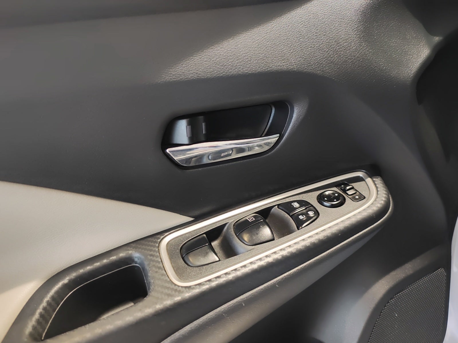 2023 Nissan VERSA EXCLUSIVE CVT 23