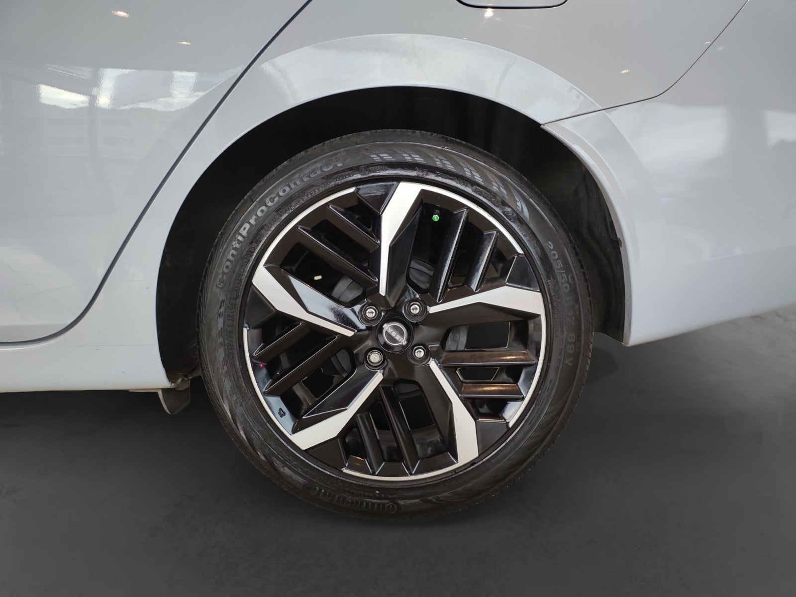 2023 Nissan VERSA EXCLUSIVE CVT 23