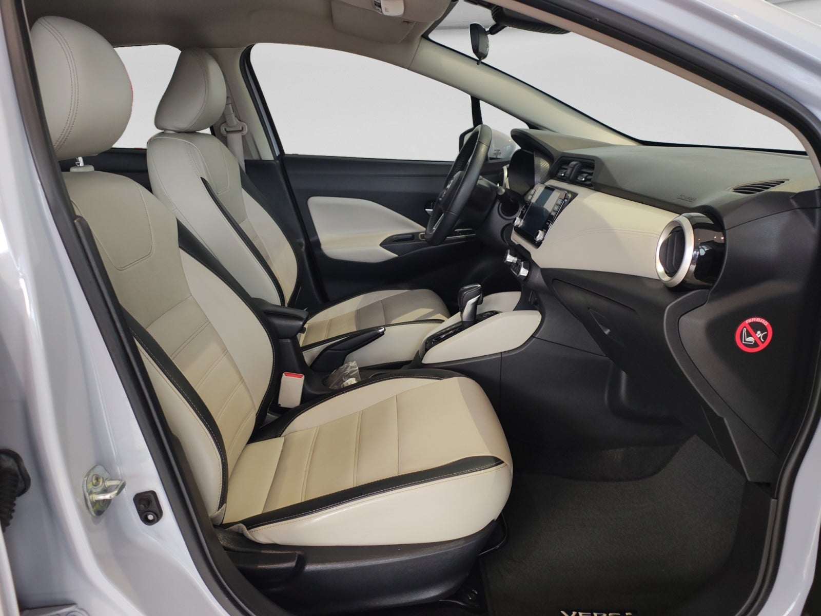 2023 Nissan VERSA EXCLUSIVE CVT 23