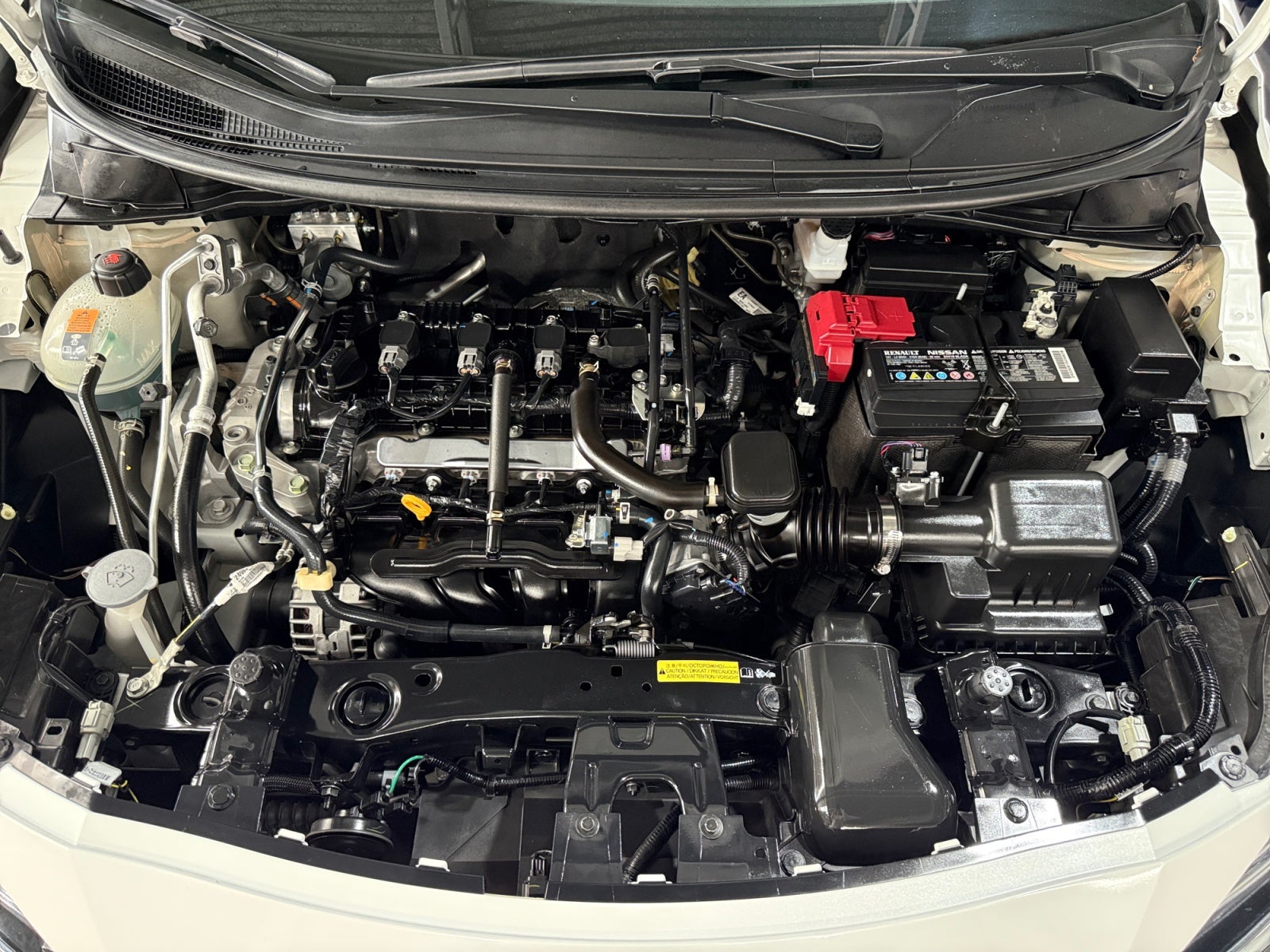 2023 Nissan VERSA ADVANCE CVT 23