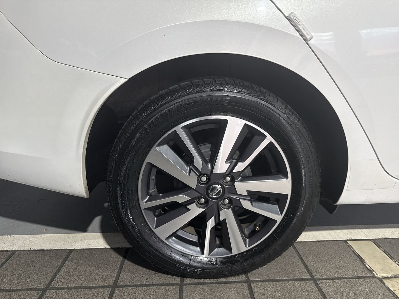 2020 Nissan VERSA ADVANCE MT