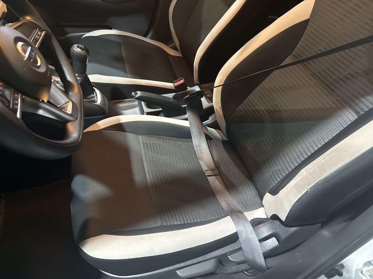 2020 Nissan VERSA ADVANCE MT