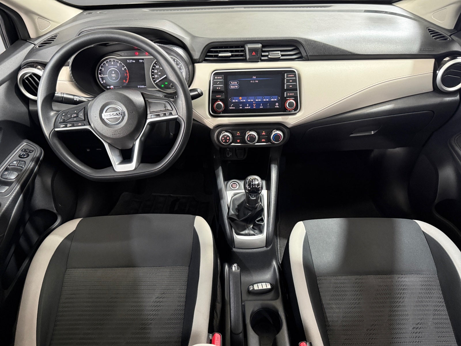 2020 Nissan VERSA ADVANCE MT