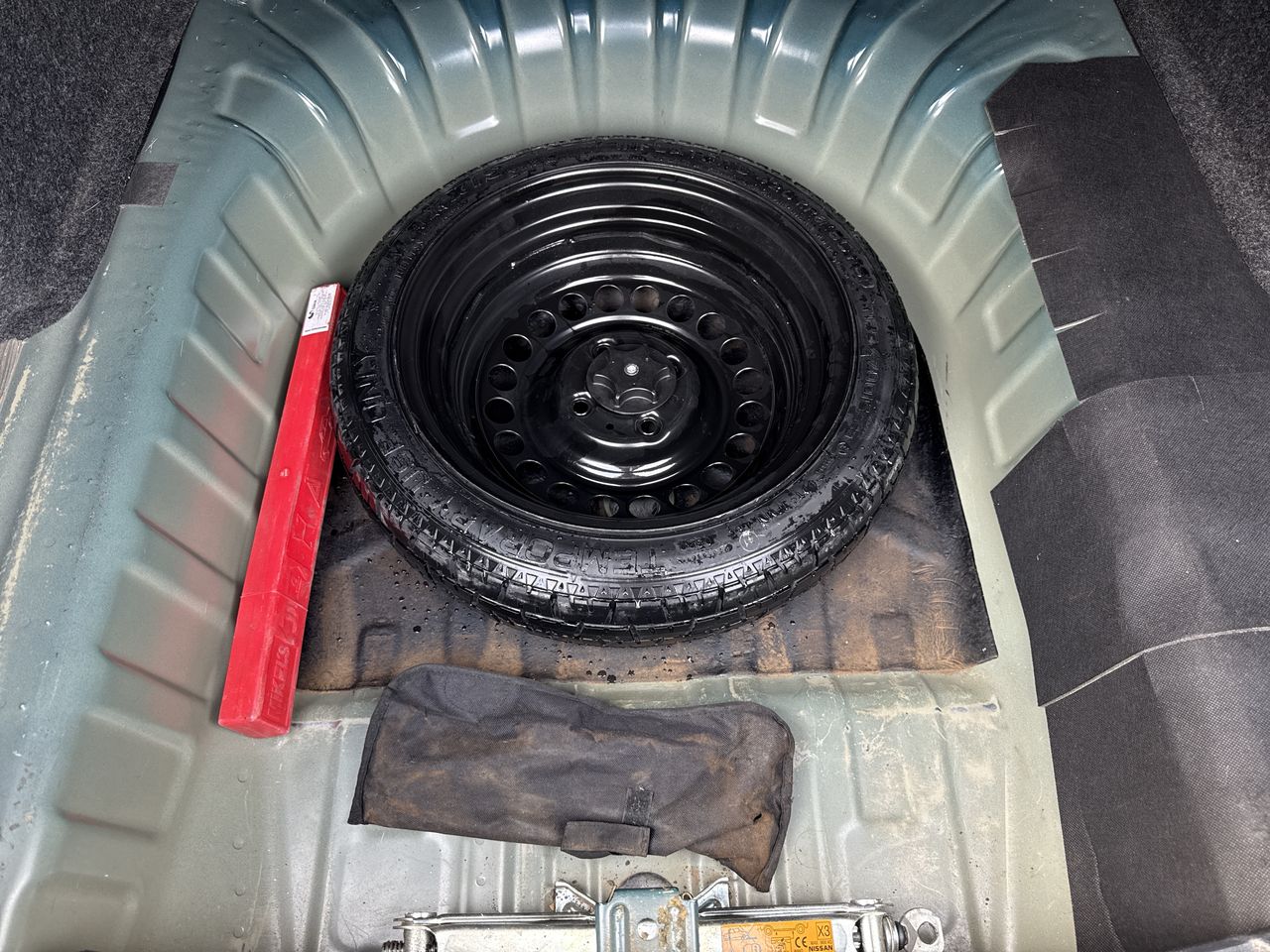 2020 Nissan VERSA SENSE MT