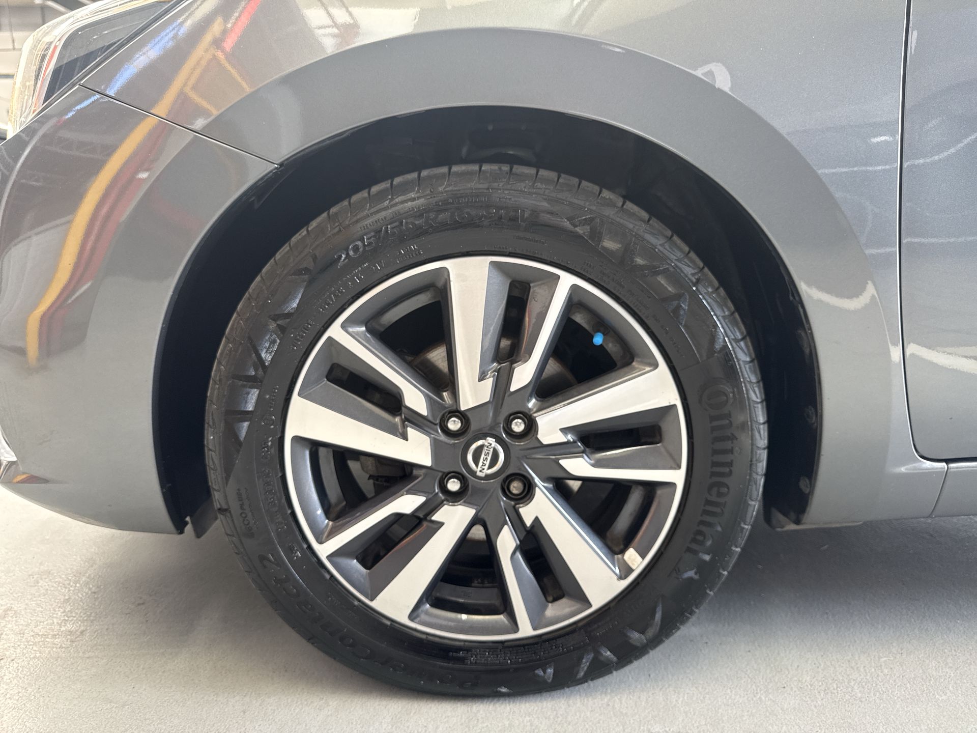 2022 Nissan VERSA ADVANCE CVT 22
