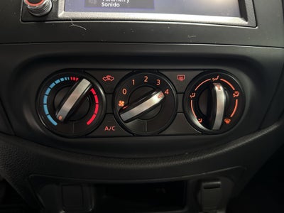 2025 Nissan FRONTIER XE TM 25