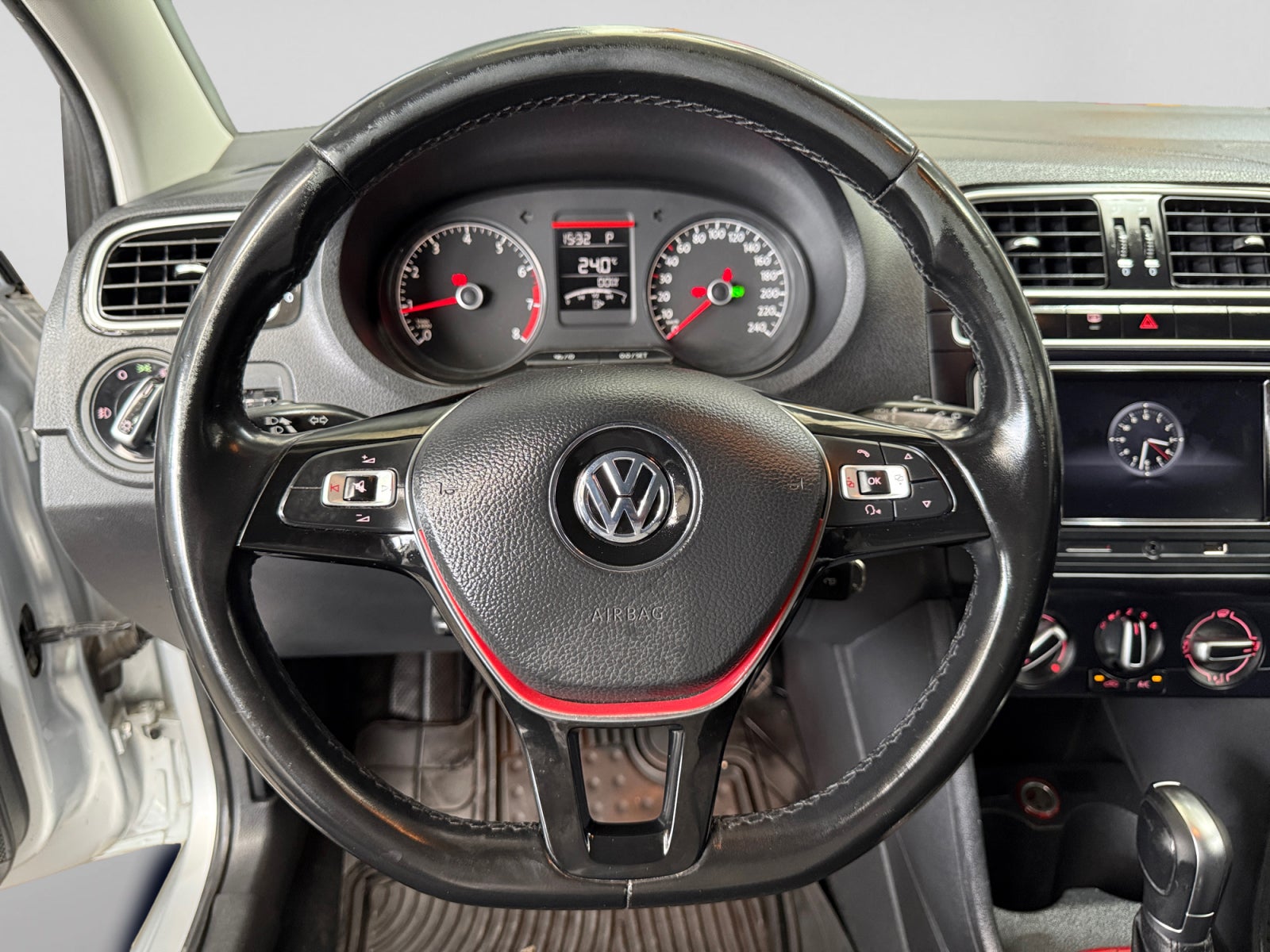 2021 Volkswagen POLO EDICION ESPECIAL TIPTRONIC