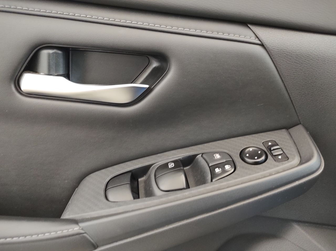 2023 Nissan SENTRA ADVANCE CVT 23