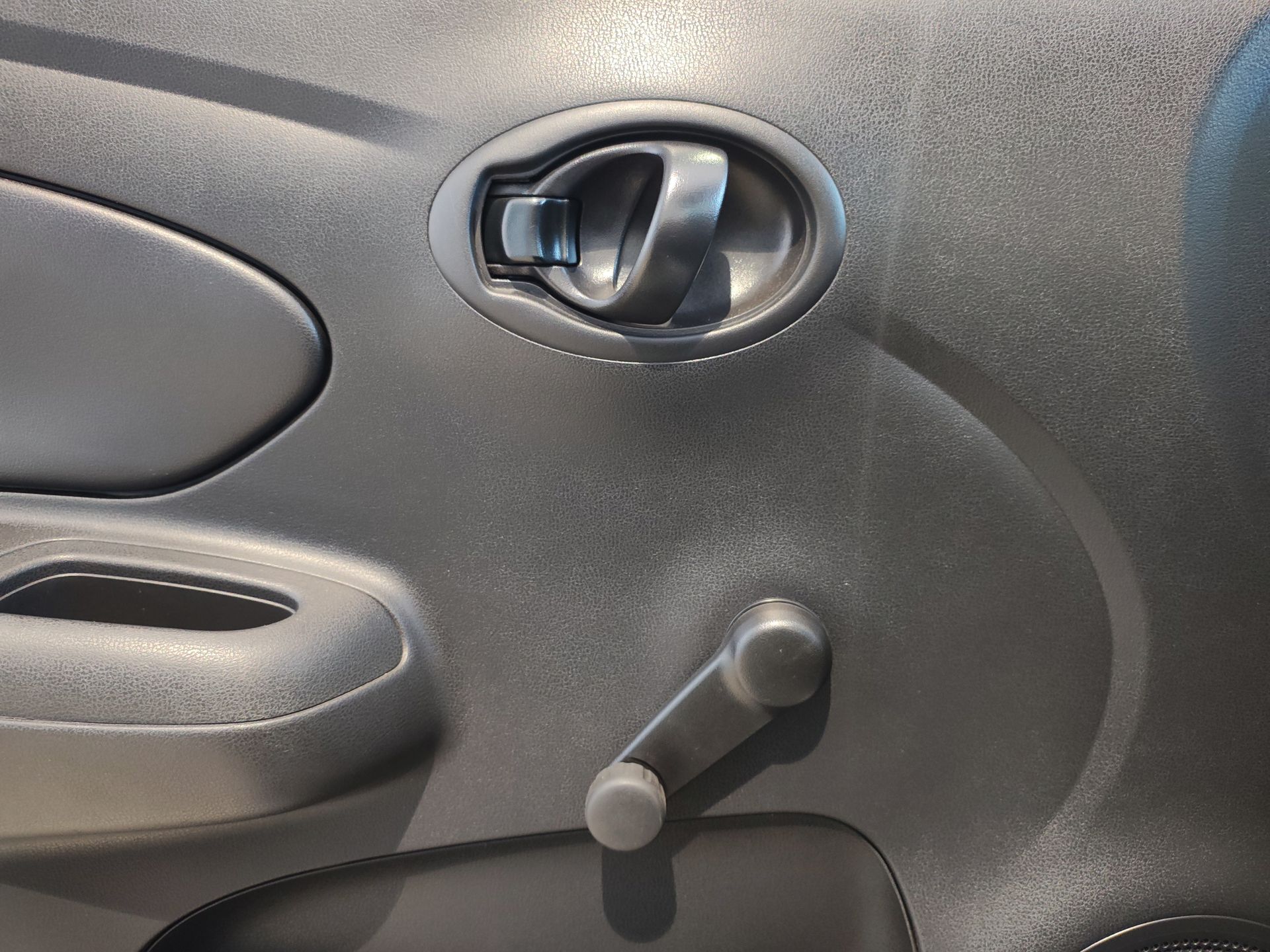 2020 Nissan V-DRIVE MT AC 1.6L