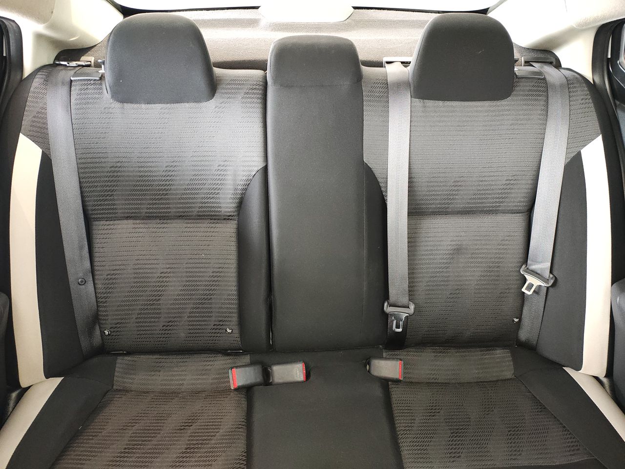 2021 Nissan VERSA ADVANCE CVT 21