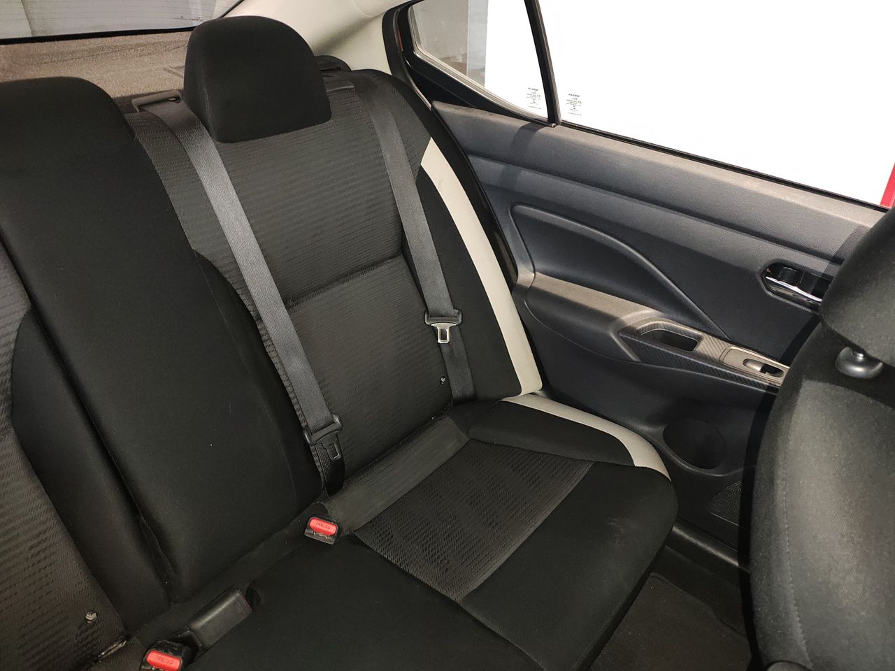 2022 Nissan VERSA ADVANCE CVT 22