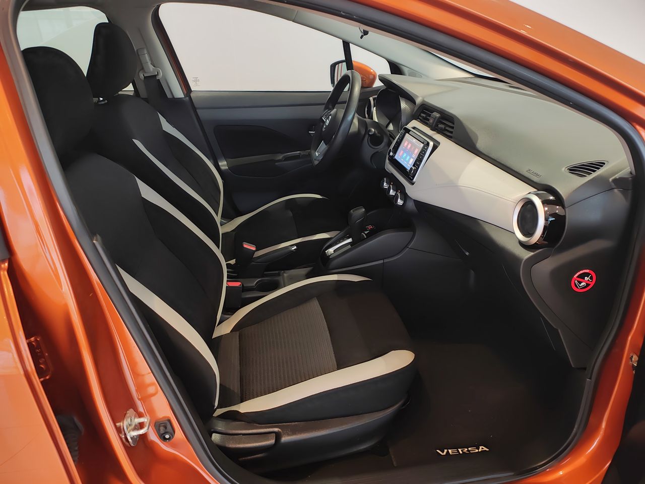 2022 Nissan VERSA ADVANCE CVT 22