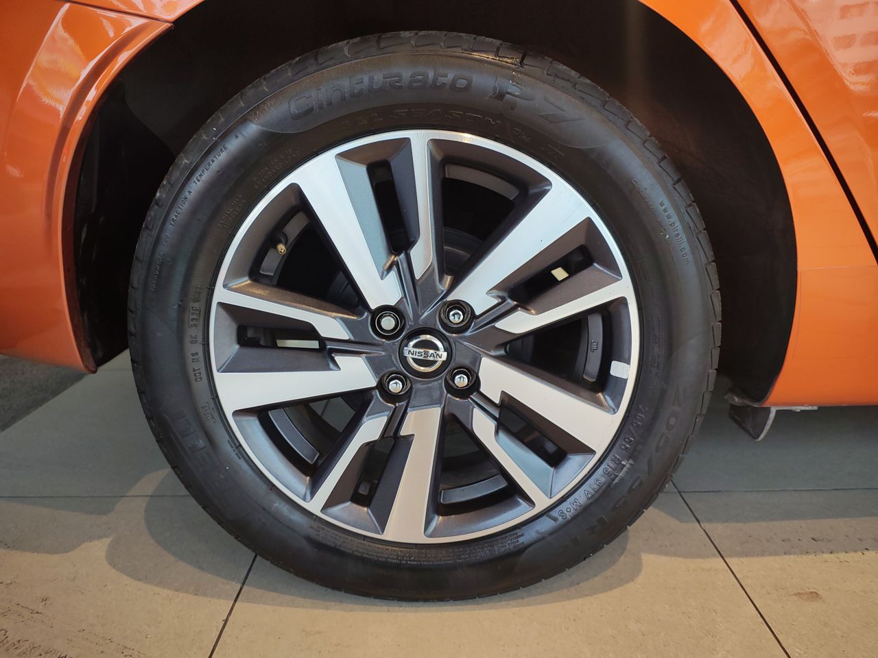 2022 Nissan VERSA ADVANCE CVT 22