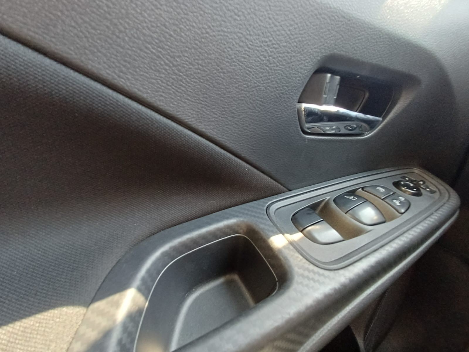 2023 Nissan VERSA ADVANCE CVT 23